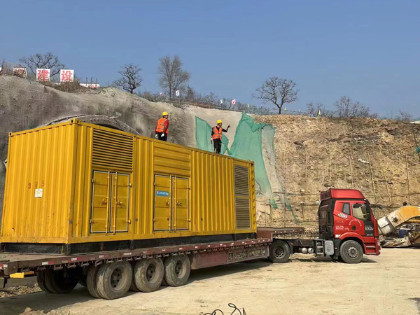 万宁发电机租赁如何根据测试结果判断机油泵的工作状态是否正常?