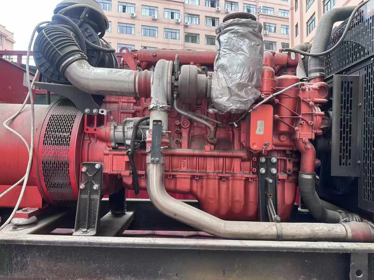 万宁如何选择适合 600kW 柴油发电机组的过载保护器？