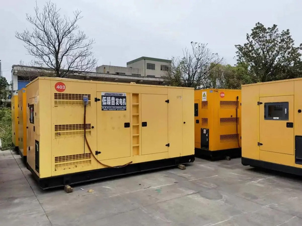 万宁干式空气滤清器和湿式空气滤清器有什么区别？