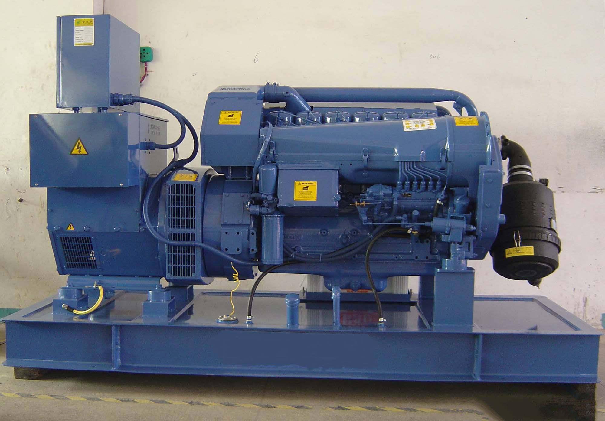 万宁汽油发电机组冬季启动前，电瓶需要做哪些检查和维护？