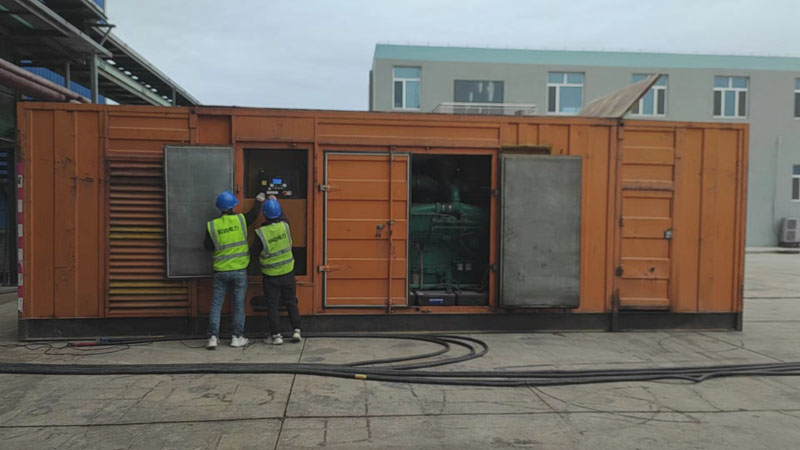 万宁如何检查柴油发电机组的机油油位？